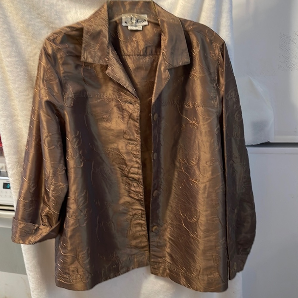 N Touch Tan Nylon/Poly Blouse. Decorative Stitching Size Medium sku 4